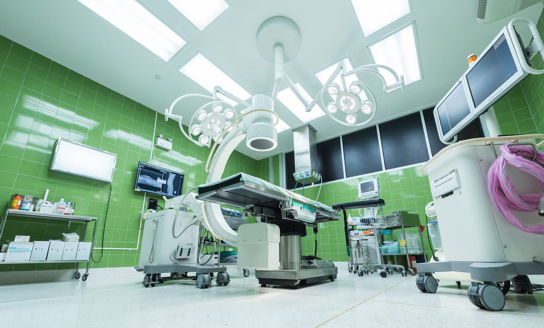 Operating Room Equipment & Furnishings | Terra Universal