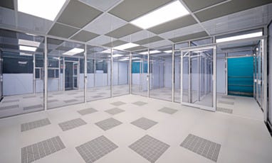full view of custom hardwall modular cleanroom