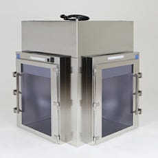 Refrigerated Smart passthrough chamber with 90 degree corner for pharmacy cleanroom