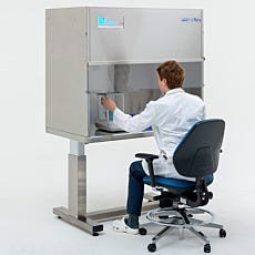 Vertical laminar flow benchtop featuring a BioSafe® universal hood