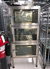 Stainless steel desiccator cabinet with shelves, for storing electronics