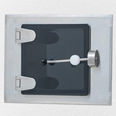 Pass-Through Chamber with Black Tempered Glass