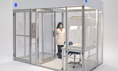 Class 10,000 Compounding Clean Room