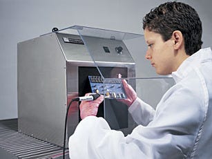 Ductless Workstation With Model