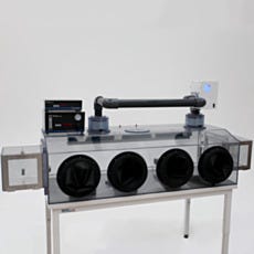 Pharmaceutical Mixing and Packaging Isolator