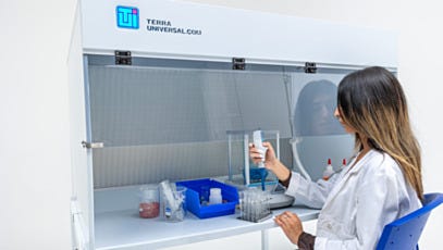 Polypropylene benchtop horizontal laminar flow hood with spill protected elevated FFU and WhisperFlow quiet operation