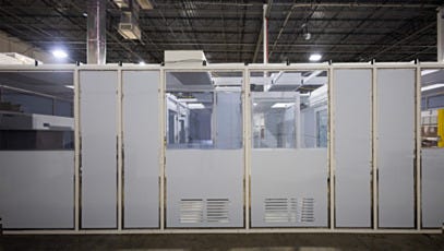 Modular cleanroom with large glass observation windows