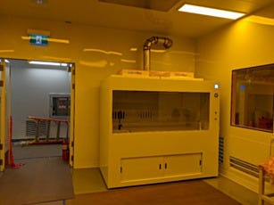 polypropylene wet cleaning station with HEPA filtration for RCA cleaning