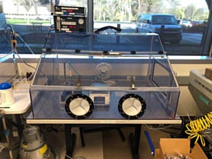 Polycarbonate single model glove box for biological research