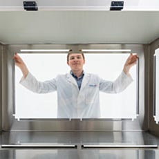 universal vertical laminar flow hood with stainless steel frame