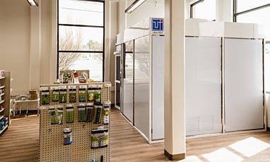 full view of right side of usp compounding cleanroom