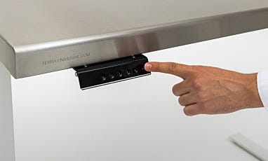 The control pad allows for heigh adjustment and for pre-set heights for convenience