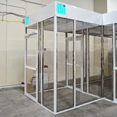 Hardwall ValuLine® cleanroom features double door
