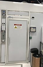 Wall partition for polypropylene cleanroom for processing photolithography patterns