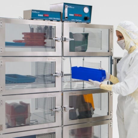 Smart nitrogen desiccator cabinet in acrylic with 10 chambers and automatic RH control