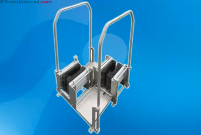 Cleanroom and Gowning Room Equipment and Furniture