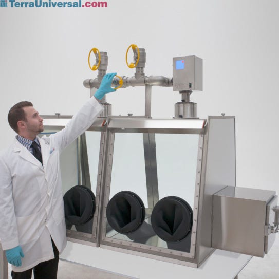 Glove Boxes Isolation & Containment Chambers