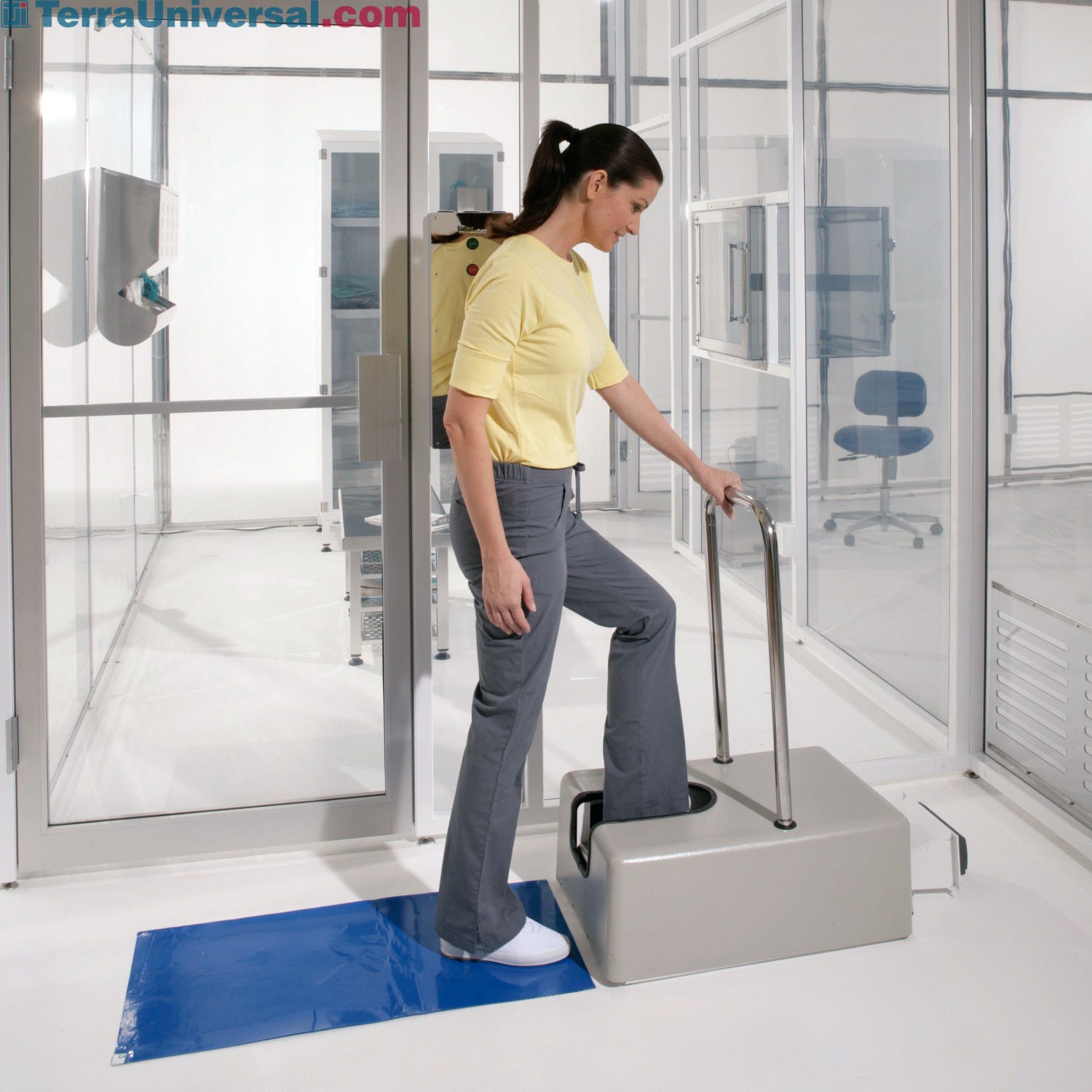 Shoe Sanitizing Entry & Exit Mat Carpet Disinfecting Dispensing Office Home 
