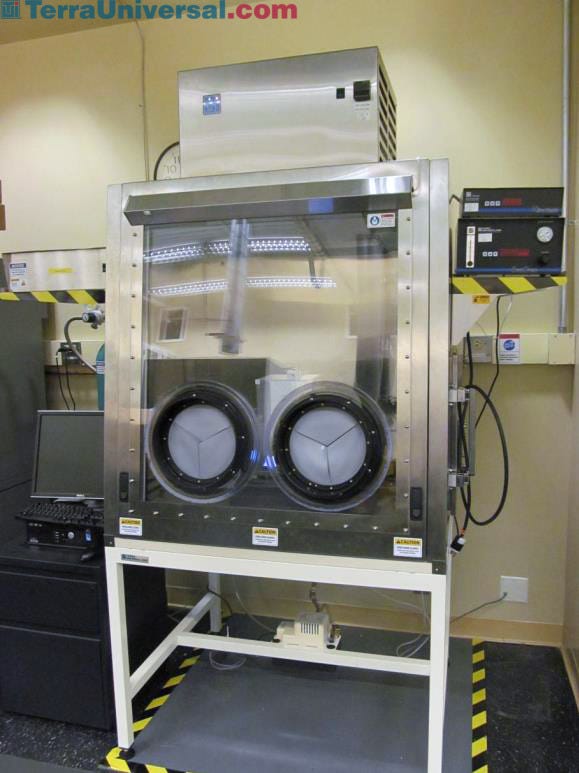 Temperature Controlled Glove Boxes