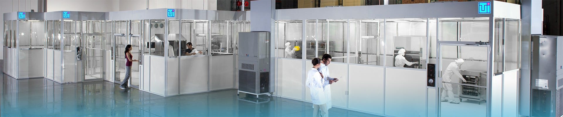 Hardwall cleanroom, shown with SDPVC external panels
