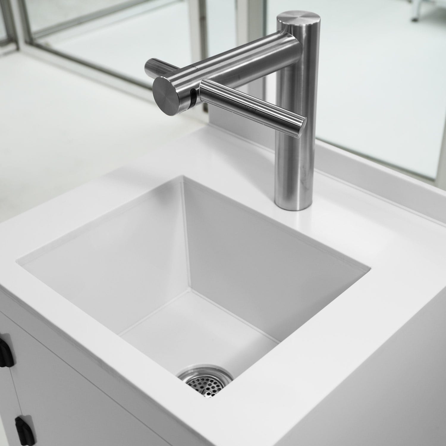 Hands-Free Sink and Hand Dryer Polypropylene