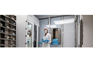 Compare Cleanroom Storage Shelving, Cabinets, and Features