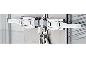 Desiccator Installation and Cleaning