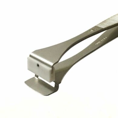 Long tweezer designed for handling 5