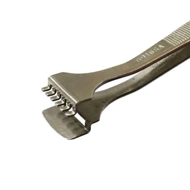6 Tooth bent top blade for easy handling of wafers.  |  9304-14 displayed
