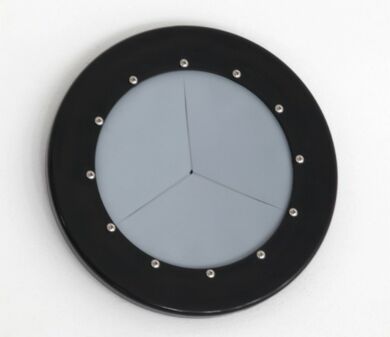 The self-closing Iris Port Adapter attaches to Terra's 10