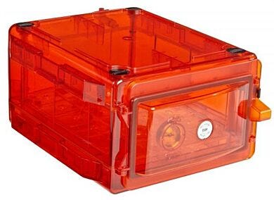 Secador 1.0 is a Bel-Art portable desiccator made from Copolyester. Includes a humidity meter to measure relative humidity of the chamber.  |  1538-13 displayed