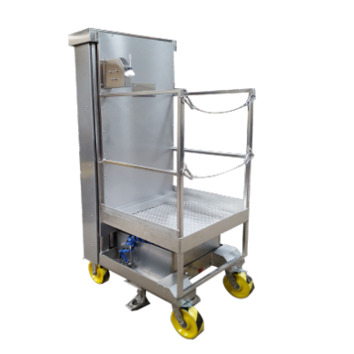 SuperLift's manlift simplifies overhead work in cleanroom environments, reaching a maximum lift height of 108