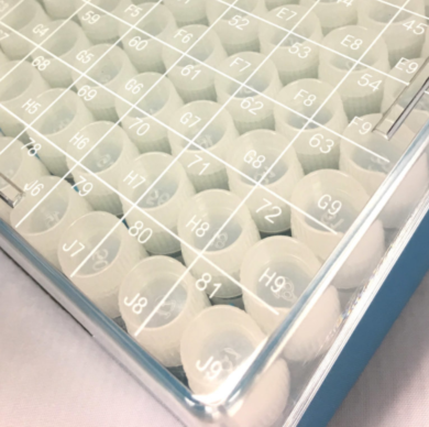 Fully autoclavable cryogenic storage box with hinged lid by MTC Bio