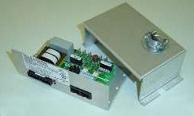 6702-19 EnergySaver FFU Control, 120 Vac, Installed  |  6702-19 displayed