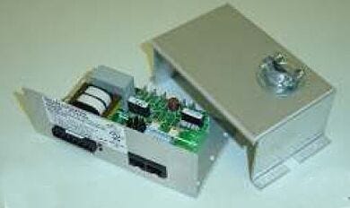 6702-19-220 EnergySaver FFU Control, 230 Vac, Installed  |  6702-19-220 displayed