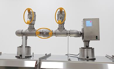 Easily change from isolation (sample protection) to containment (sample and lab protection) with the turn of a knob