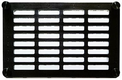 Cassettes prevent cross contamination and the well top prevents sample evaporation  |  3033-37 displayed