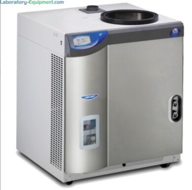 Labconco FreeZone 12 Liter -84C Console Freeze Dryer with remote notification and data collection removes 6.5L of water in 24 hrs  |  6923-80A-220 displayed