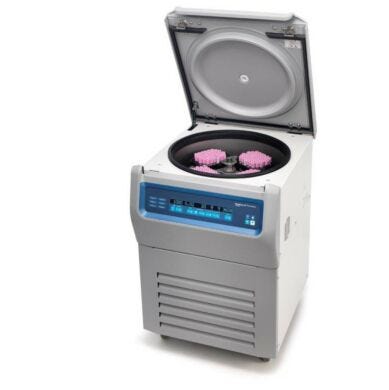Floor model, IVD Certified 4L free-standing Megafuge ST4F and ST4F R Plus Centrifuges in ventilated and refrigerated models by Thermo Fisher | 1717-PP-05 displayed