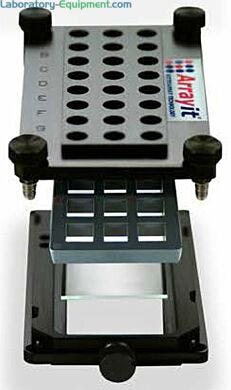 Cassettes prevent cross contamination and the well top prevents sample evaporation  |  3032-58 displayed