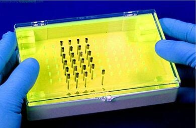 This unit is ideal in high-throughput labs using a variety of pin tip sizes.  |  3032-48 displayed