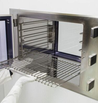 Removable BioSafe wire shelf: designed for easy removal and cleaning or autoclaving | 2639-01 displayed