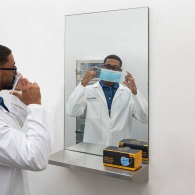 All-stainless steel construction simplifies cleaning  |  5252-81A displayed