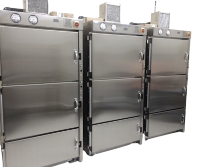 Double stack mini hot cells can be placed side-by-side for an entire bank of suitable spaces for automated nuclear compounding  |  5609-01 displayed
