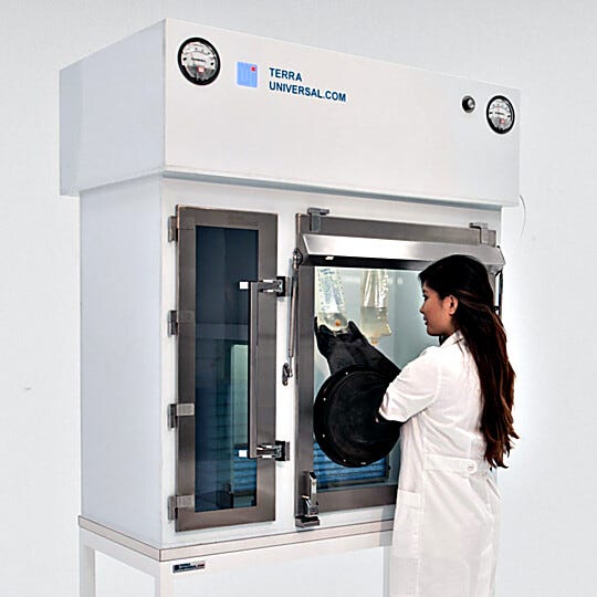 USP 797-compliant BioSafe® Compounding Aseptic Isolators maintain an ISO 5 environment through HEPA filtration of both chambers | 2900-58B displayed