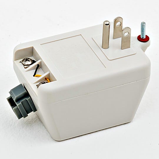 Transformer for IonGuns™ or IonBars™ with telephone splitter to connect multiple devices  |  2005-09A displayed