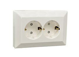Duplex Power Outlet; GFCI-Type for Wet Processing Installed; 220VAC, 50Hz