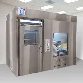 Shown is an all stainless-steel USP800 compounding room, including ante-room and buffer room  |  2899-06-SS displayed