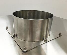Removes solvents and other hazardous vapors from materials while they are in the pass-through  |  6705-23 displayed