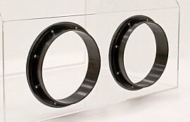 10"-diameter convertible glove ports accept iris port adapters and port covers for versatile use  |  1694-52 displayed